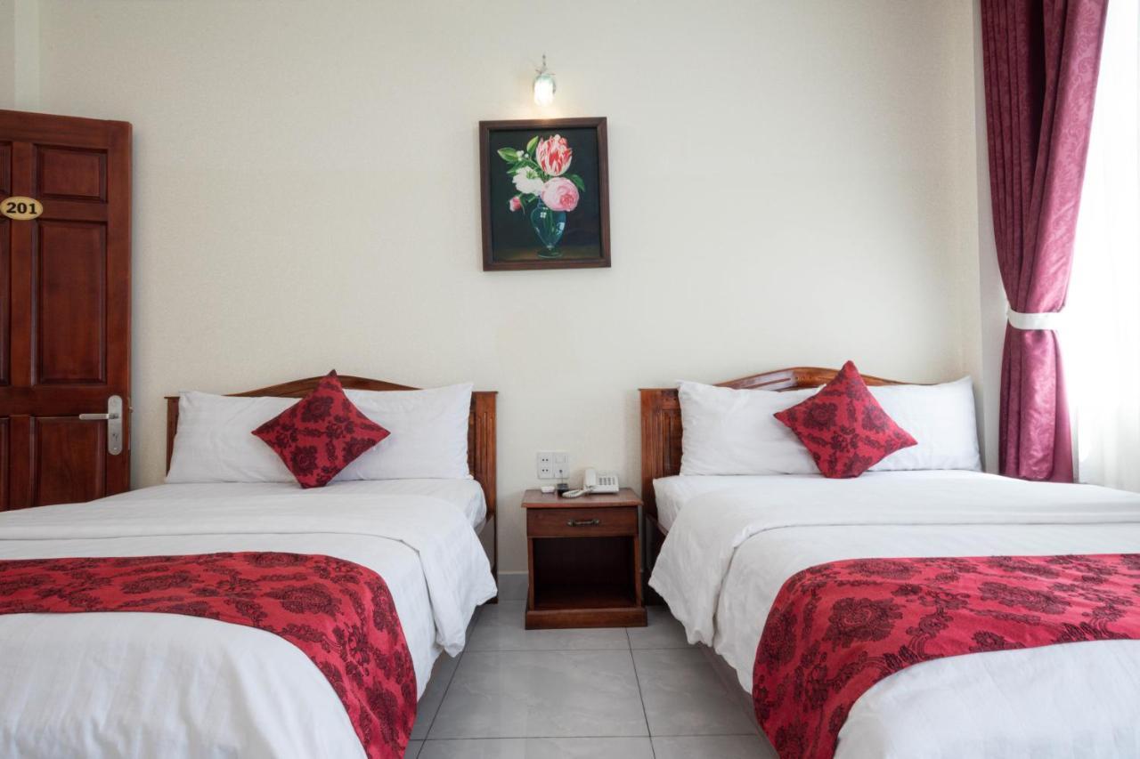 Minh Hoang Hotel Thành Pho Ho Chí Minh Esterno foto